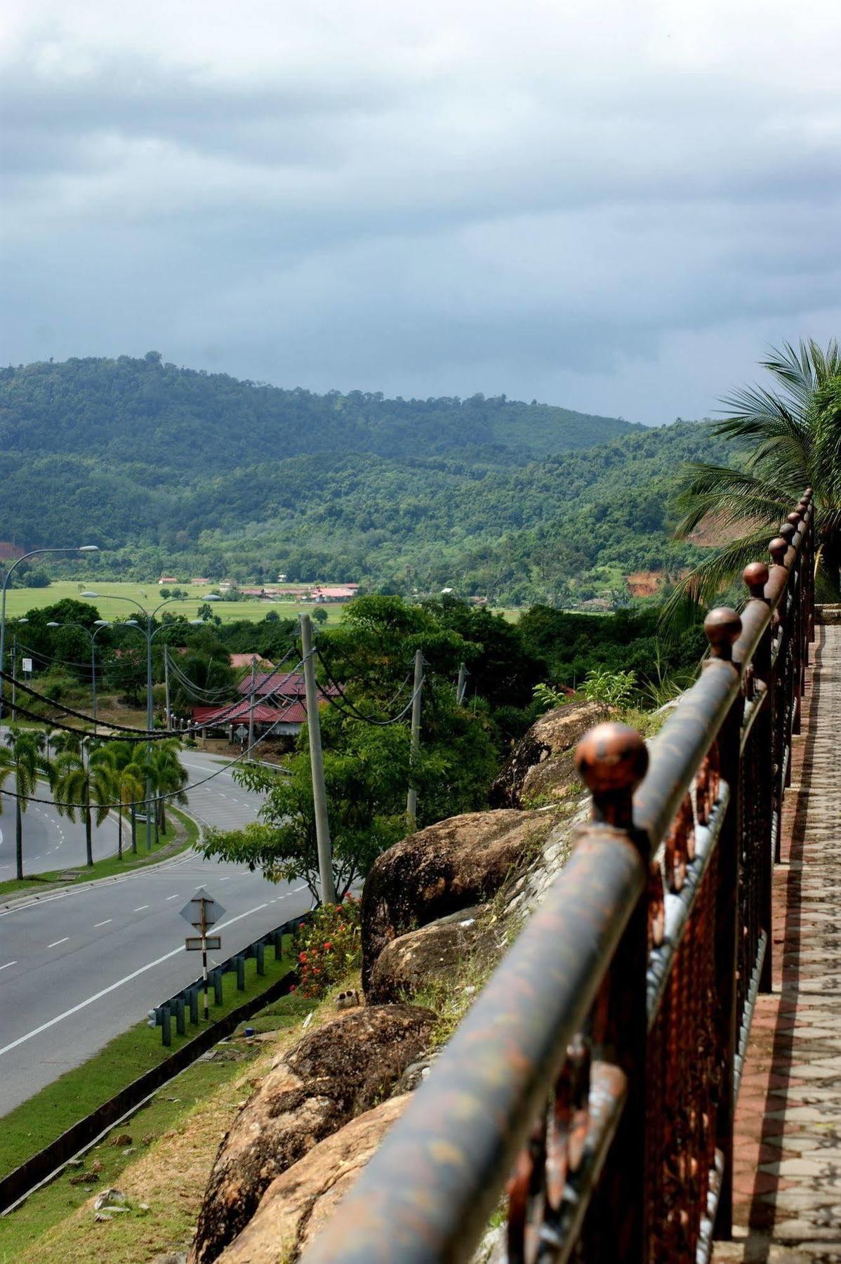 Pemandangan Indah Guest House - Look Out Point Villa- Pantai Cenang  Exterior photo